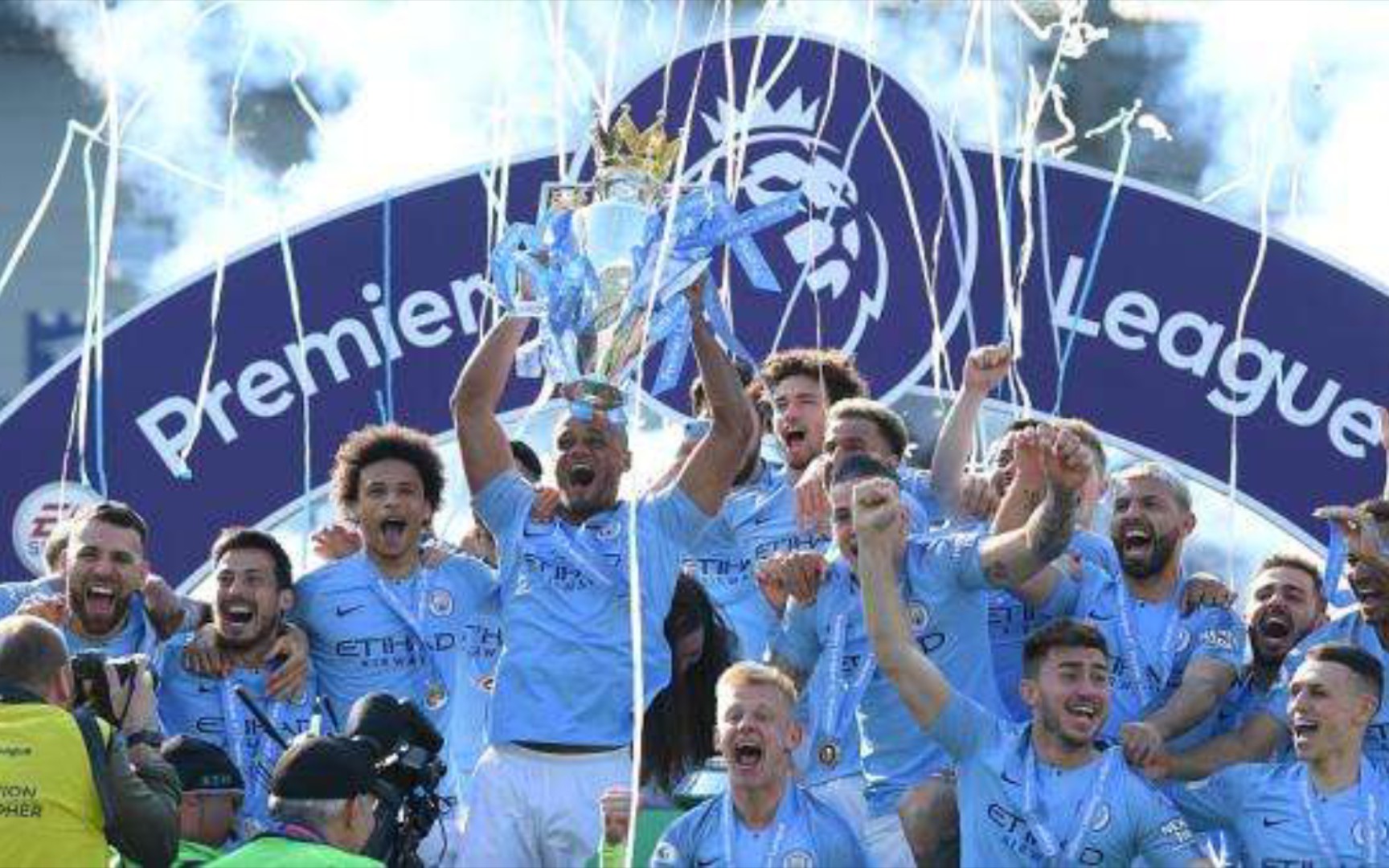 离开本是一 离开本是一