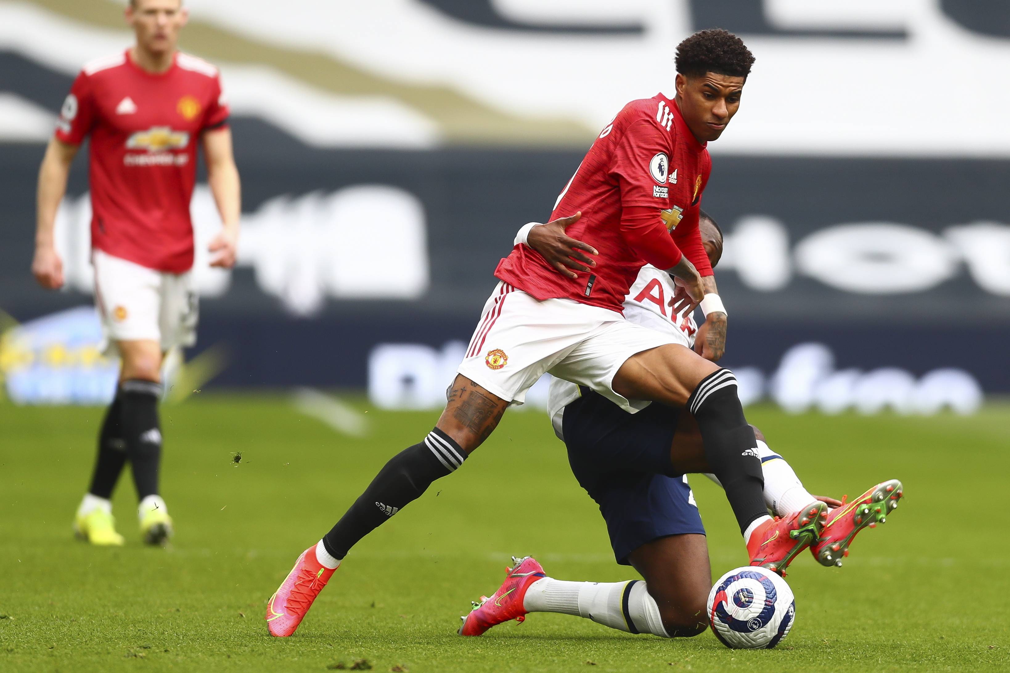 他们通过稳 他们通过稳